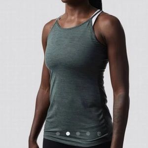 Born primitive latitude tank -evergreen XS